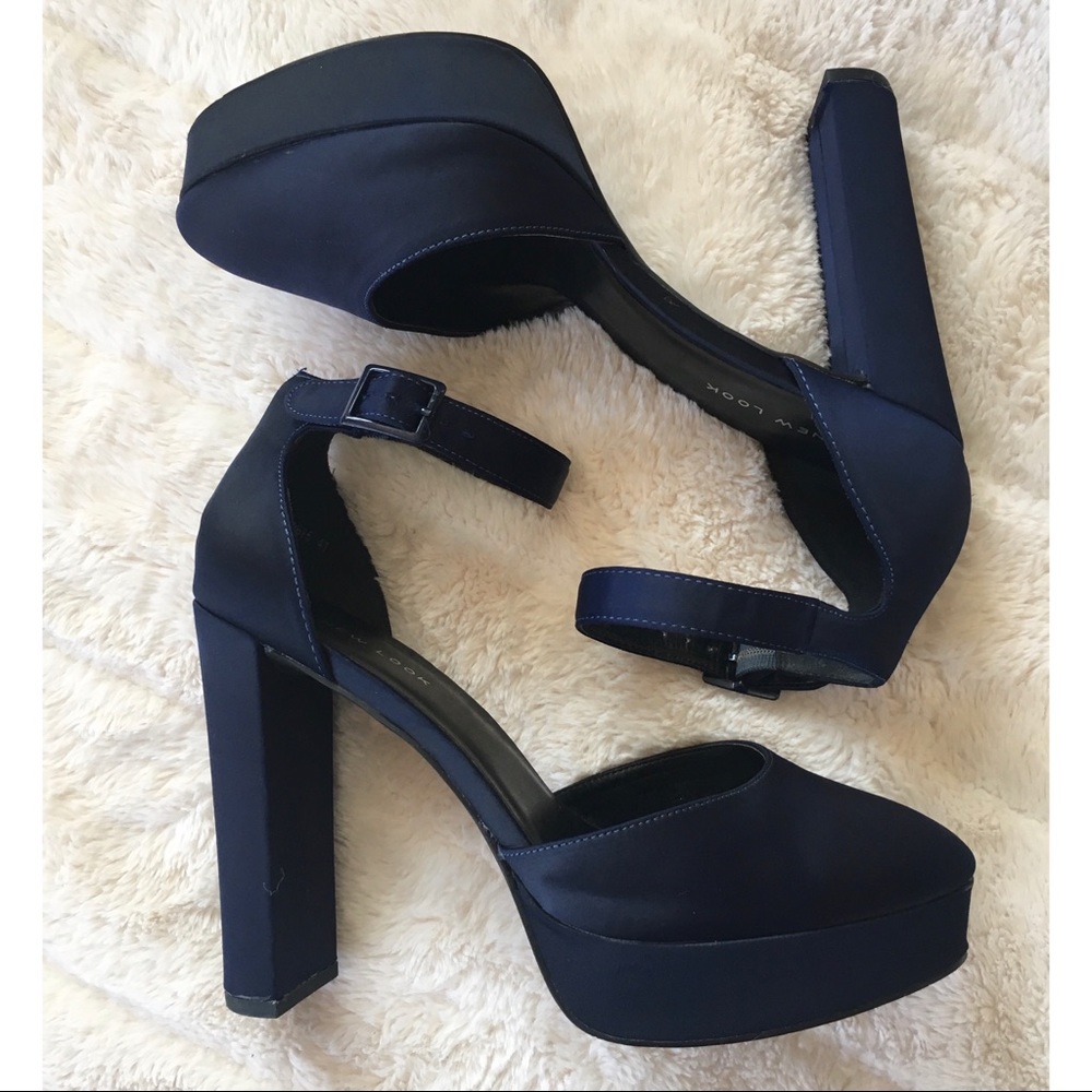 *SOLD*. Blue satin New Look platform heels